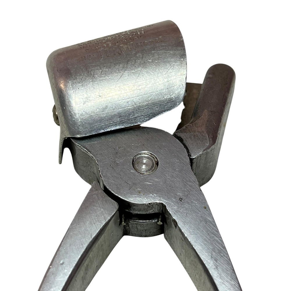 York Nut Sheller Co Texan Model Vintage Pecan Nutcracker Aluminum Tool USA - Picture 3 of 10